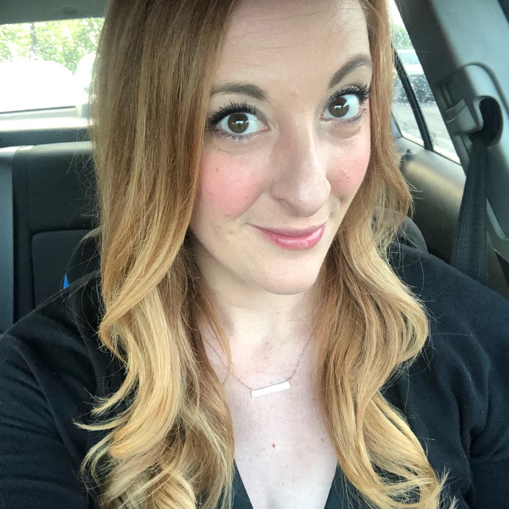 Meet your Posher, Elizabeth